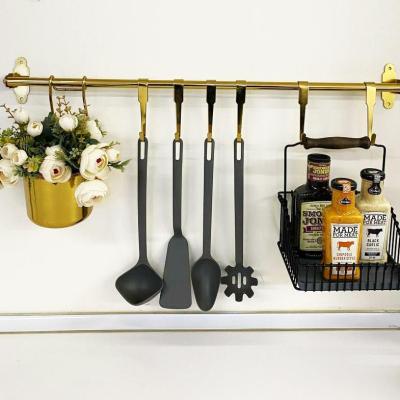 استند تک گلدان با سبد