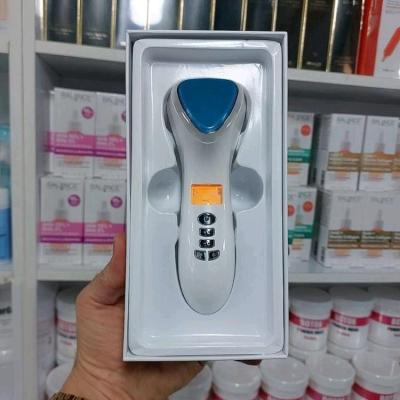 اسکوم‌ سرد وگرم فن دار مثلثی شارژشددارای دو نوع ماساژسردوگرم(پس کرایه)