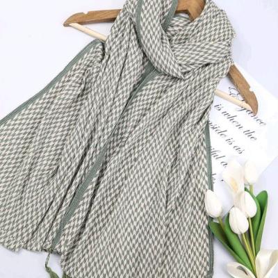 کالکشن بهاره شال نخی پلیسه  وارداتیسایز80×2 طرحبندی