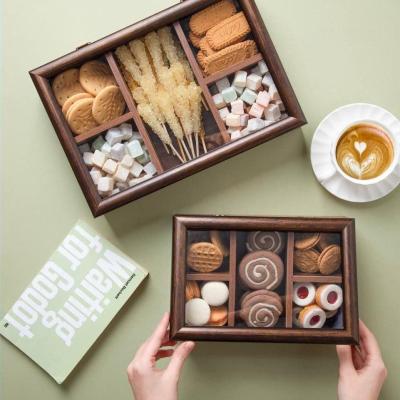 تی بگ 5 خانه چوبی درب شیشه ای