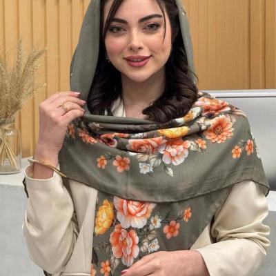 روسری نخی وارداتی گلدار دور دست دوز در چهار رنگ زیبا-157221