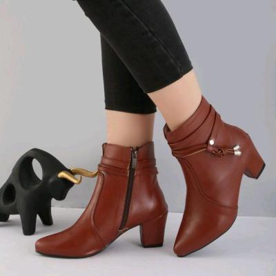 نیم بوت پاشنه دار کد 2519-156800