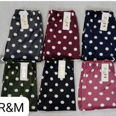 شلوار مخمل دایره سفید