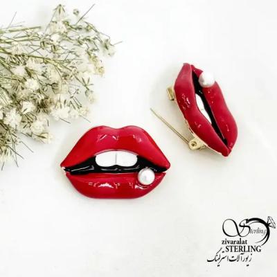 سنجاق سینه طرح لب مرواریدی کد 20126