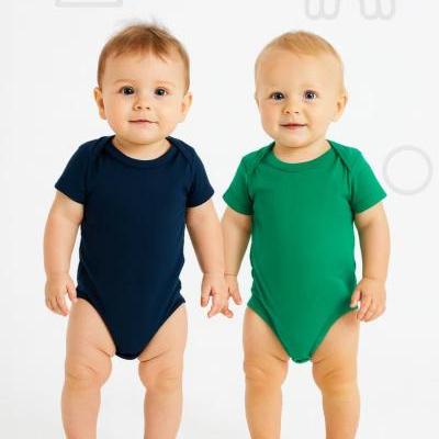 بای زیر دکمه بچگانه