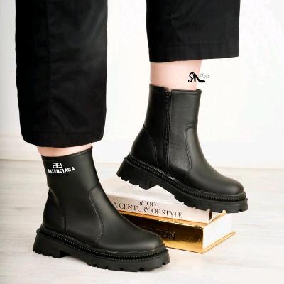 نیم بوت بالنسیا کد 1630