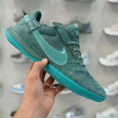 کفش ورزشی از برند نایک