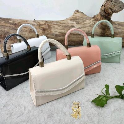 کیف مجلسی ورنی نگینی مدل وفا